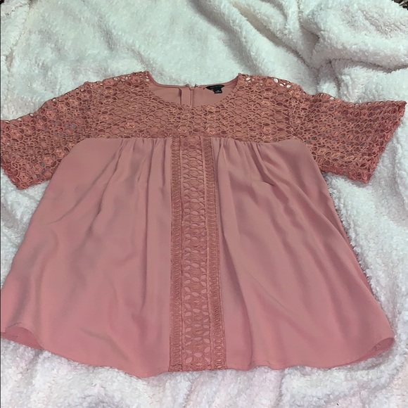 Ann Taylor Tops - Ann Taylor • Blouse w/ Crochet Detail